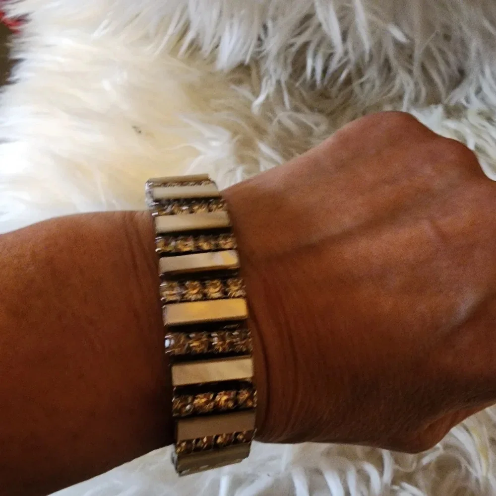Vintage MOP and bling expansion‎ bracelet